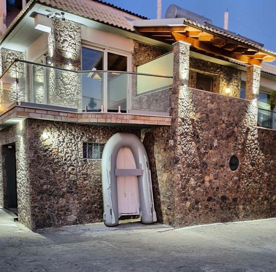 Black Rocks Family, Luxury Seafront Beach Maisonette 阿齐欧斯·贡多斯 外观 照片